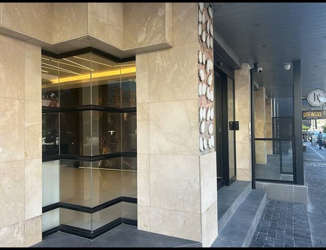215M² BUILDING TO LET IN CAPE TOWN CITY CENTRE